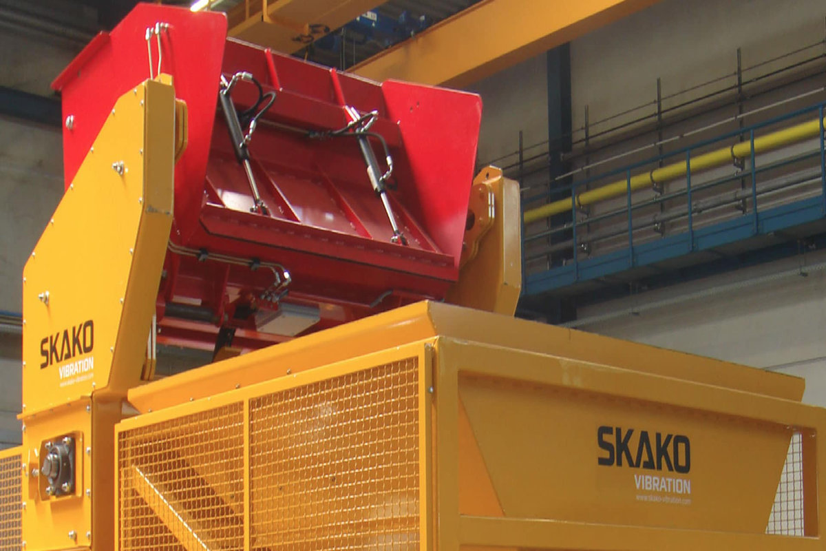 Hydraulic tipper slider 5